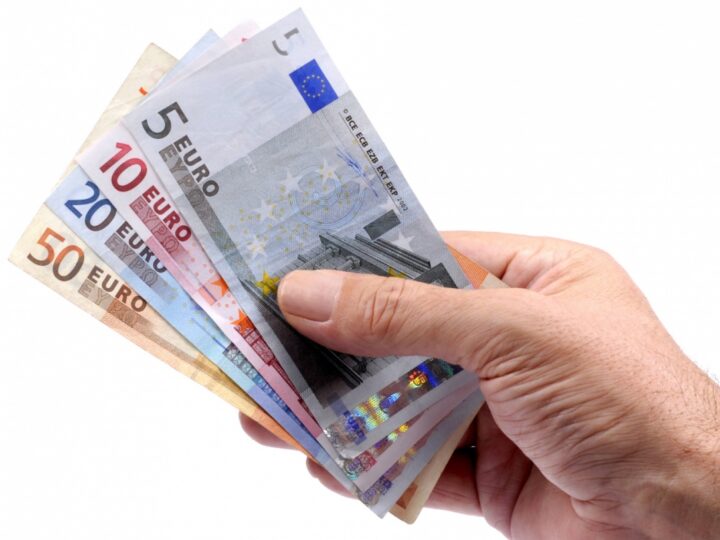 Pracownicy Miejskiego Ośrodka Pomocy Rodzinie w Siedlcach apelują o zwiększenie wynagrodzeń