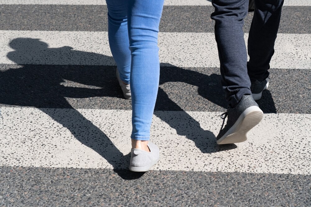 82-letni pieszy potrącony w Siedlcach – trafił do szpitala po wypadku z dostawczakiem
