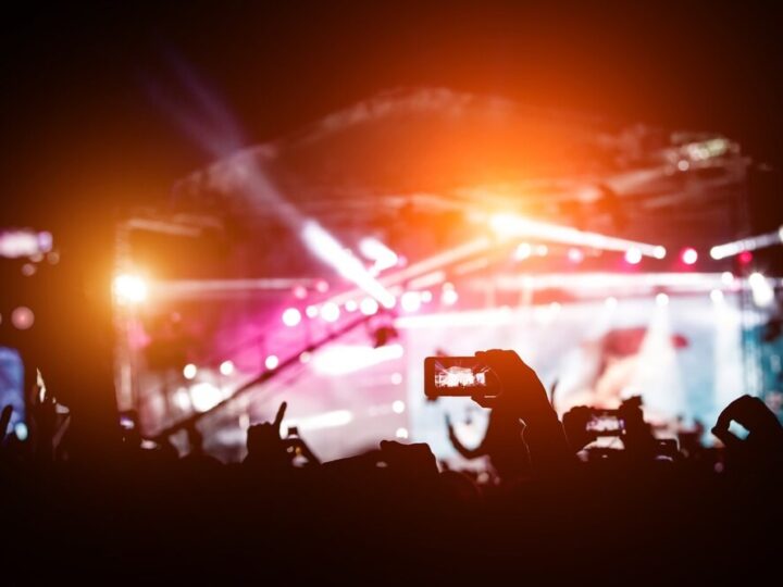 Festiwal Teatrów Ulicznych „pod Niebem” – Magia Sztuki na Siedleckich Ulicach!