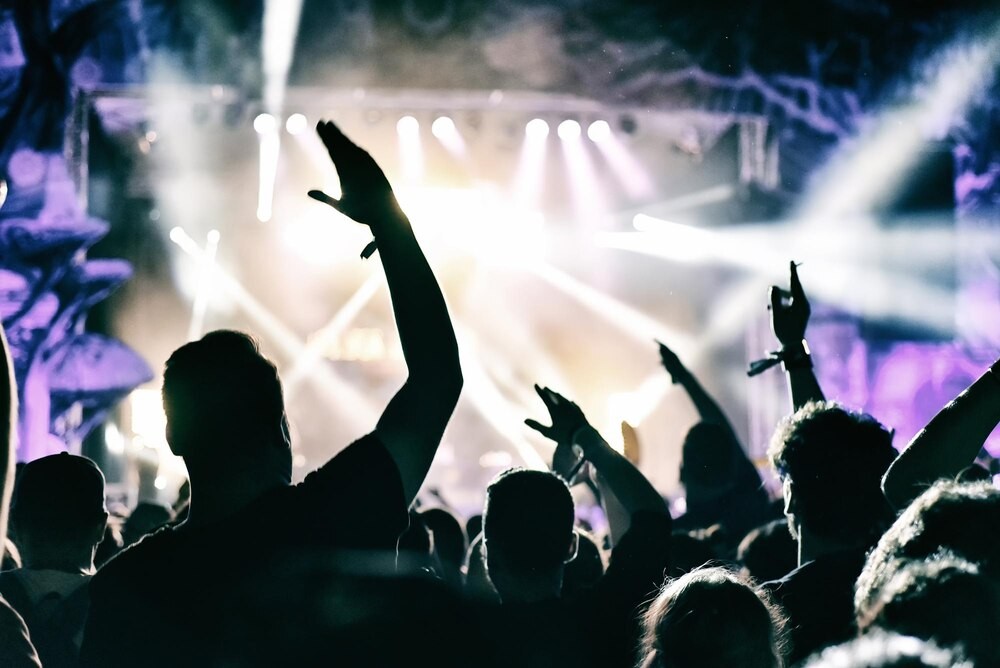 Siedlce: Tłumy na Wielkim Finale Wakacji z CARSED – Rodzinny piknik pełen atrakcji!