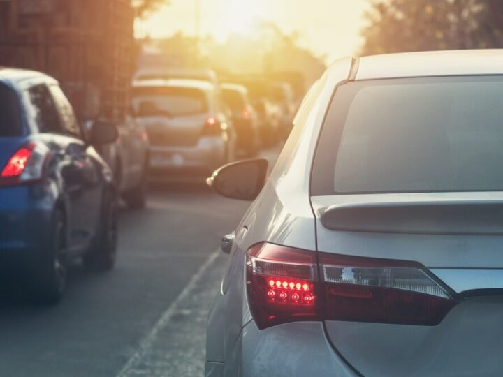 Utrudnienia w Siedlcach: Weekendowe zmiany w ruchu i parkingach!
