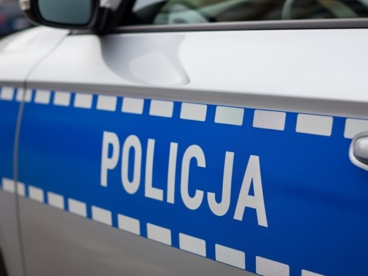 Złota jesień w Polsce: zachwycaj się naturą, ale bądź ostrożny na drodze!