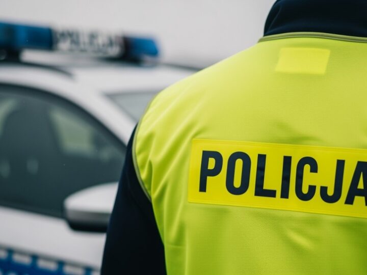 Bezpieczne Hamowanie Jesienią: Jak Radzić Sobie na Mokrej Nawierzchni?