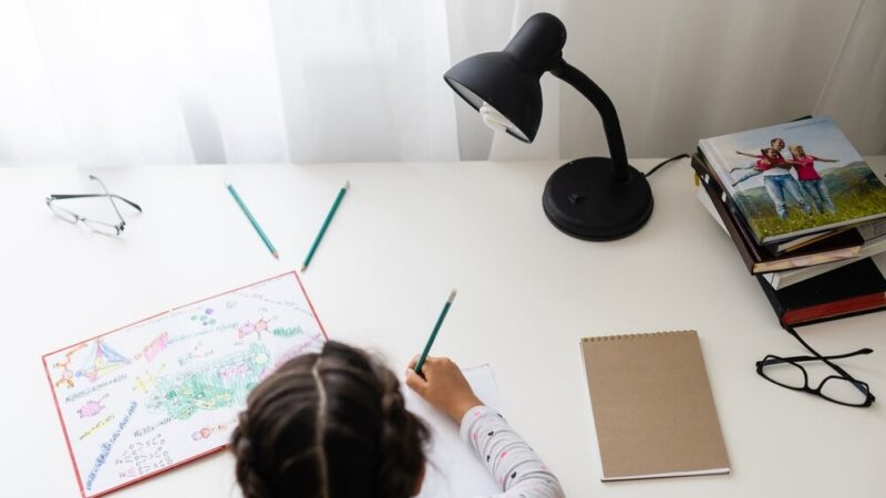 Dzieci z Zbuczyna zachwyciły wzruszającą akademią z okazji Święta Niepodległości