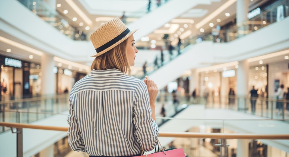 Jak bezpiecznie robić zakupy przed świętami i unikać przestępców?