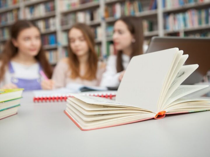 XI edycja kampanii „Widzę – Rozmawiam – Reaguję” zainaugurowana w ZSP nr 2 w Siedlcach