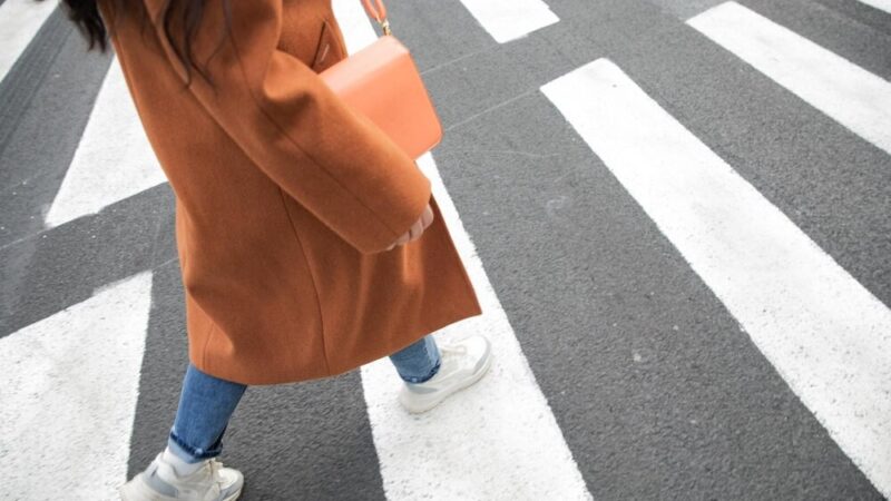 Bezpieczne Święto Babci i Dziadka: Kluczowe zasady ochrony w życiu i sieci