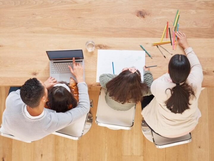 Bezpieczny Internet: Uczniowie uczą się ochrony w sieci