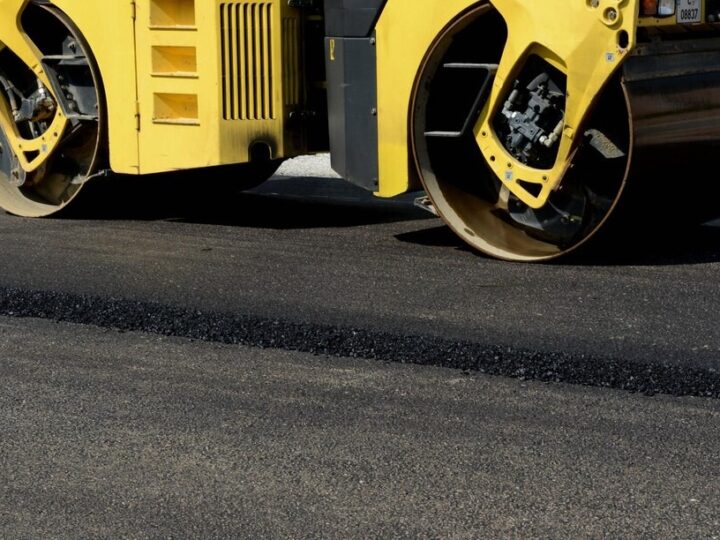 Gmina Wodynie modernizuje drogę w Młynkach dla lepszego bezpieczeństwa mieszkańców