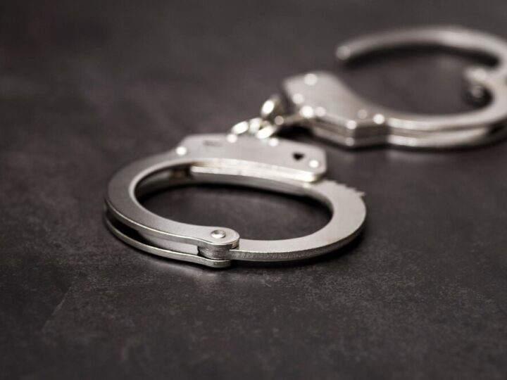 Policja udaremnia włamanie: sprawca zatrzymany na miejscu zdarzenia