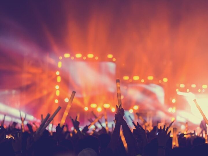 Festiwal Piosenki Kobiecej w Ostrówku: Emocje i Talenty Między Pokoleniami