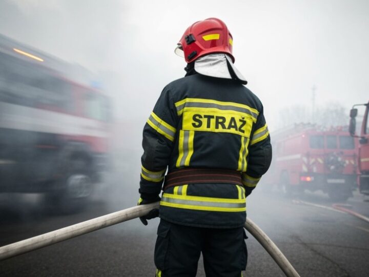 Śledztwo w sprawie podpalenia samochodów w Stoku Lackim – świadkowie poszukiwani!