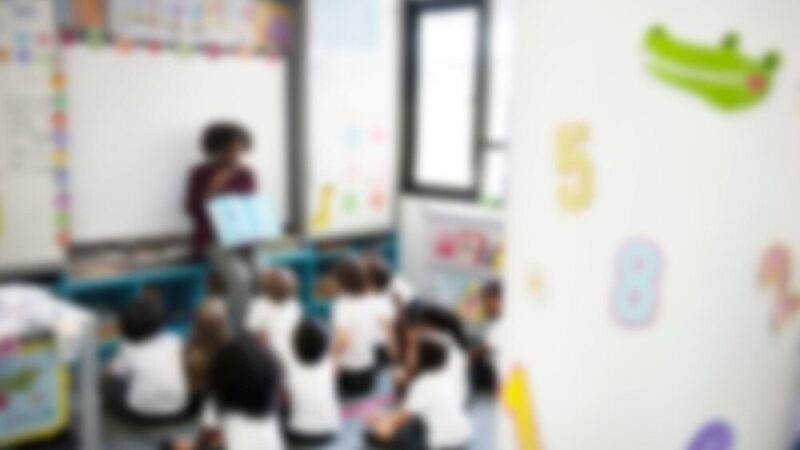 Pierwszoklasiści w Gminie Wiśniew z radością rozpoczynają swoją edukacyjną przygodę