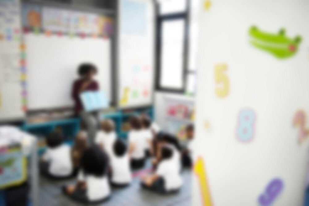 Pierwszoklasiści w Gminie Wiśniew z radością rozpoczynają swoją edukacyjną przygodę
